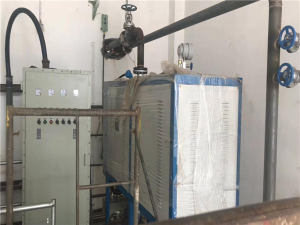 與齊齊哈爾某某公司合作的導熱油爐電加熱器